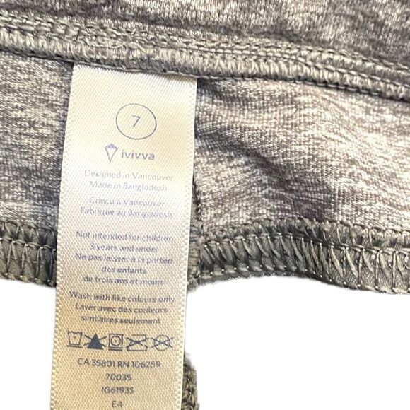 ivivva Live To Move Studio Crop Pants - Picture 6 of 9